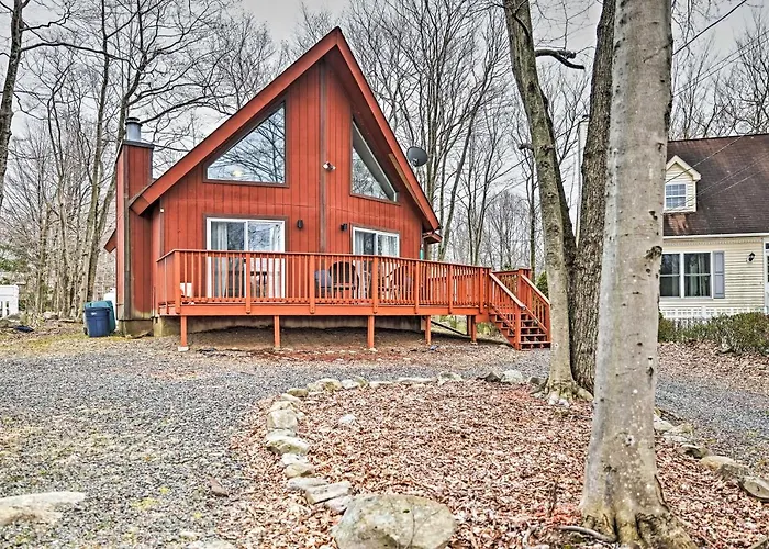 Tobyhanna Cabin With Private Deck Golf, Ski And Fish!