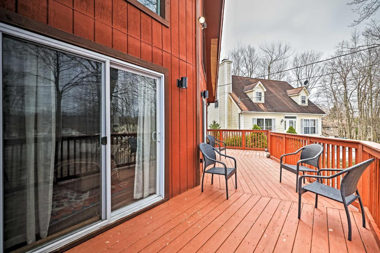 With Private Deck Golf, And Fish! Holiday home